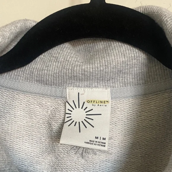 Aerie Heather Gray Cropped Quarter-Zip Sweatshirt - Picture 2 of 5